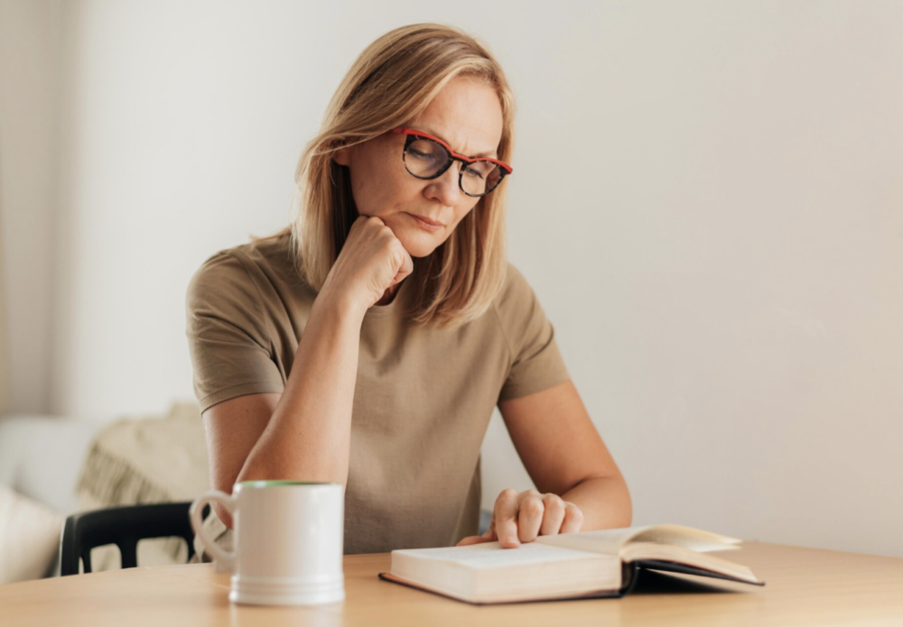 Як скласти речення зі словом “праця” у різних відмінках: 60 прикладів