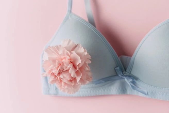 поддержка груди без косточек