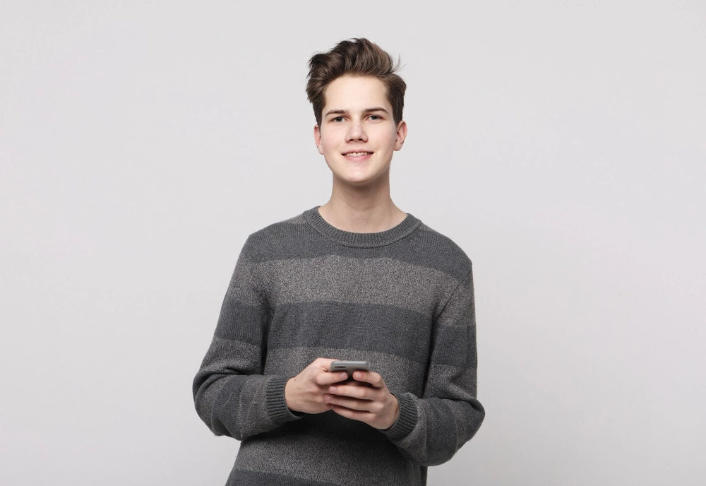 Чи можливо поєднувати роботу та навчання? Відповідь — дистанційний коледж