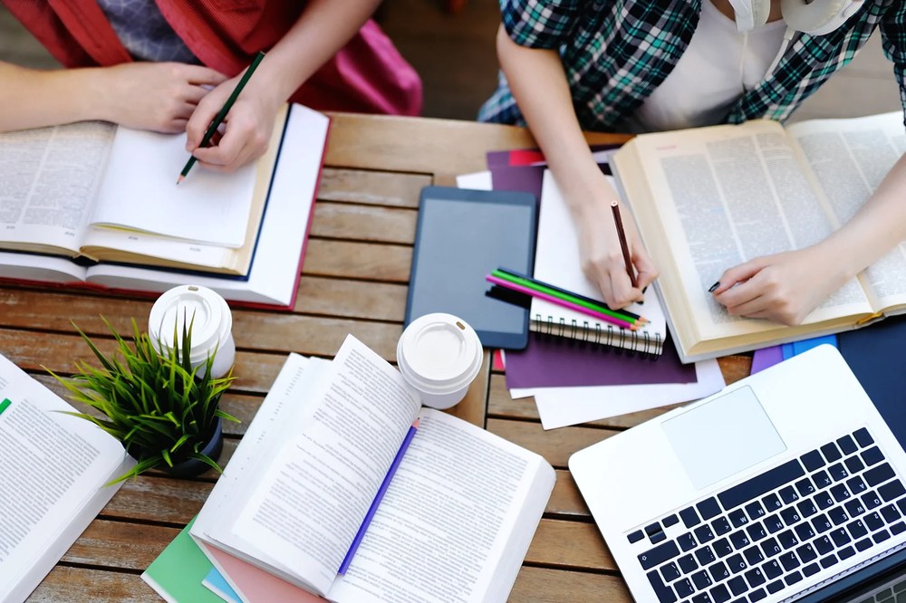 SelfStartGlobal: образование за рубежом как инвестиция – как получить стипендию и окупить обучение карьерой